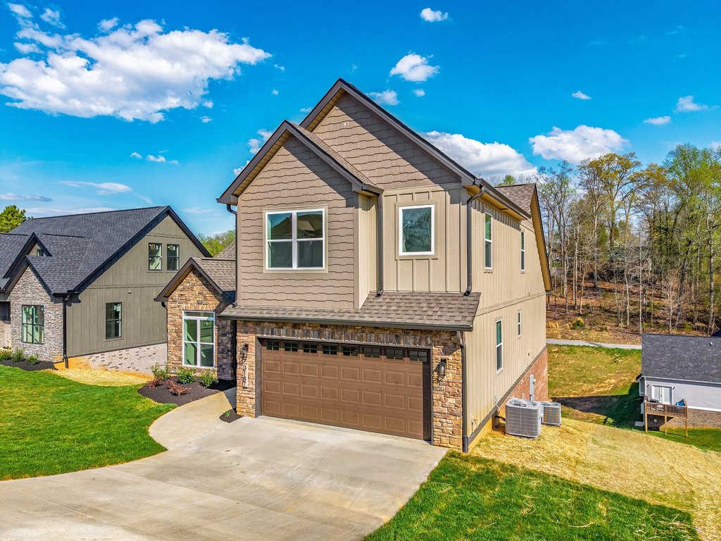 Morristown, Tennessee, 37814, United States, 4 Bedrooms Bedrooms, ,2.5 BathroomsBathrooms,Residential,Forsale,1884053