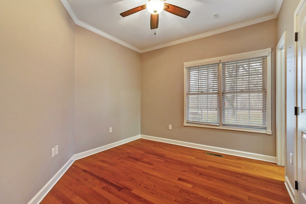 Grimsley, Tennessee, 38565, United States, 4 Bedrooms Bedrooms, ,5 BathroomsBathrooms,Residential,Forsale,1929837