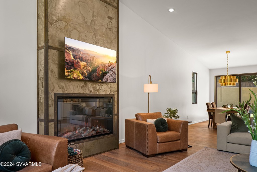 Sedona, Arizona, 86336, United States, 5 Bedrooms Bedrooms, ,5 BathroomsBathrooms,Residential,Forsale,1883884