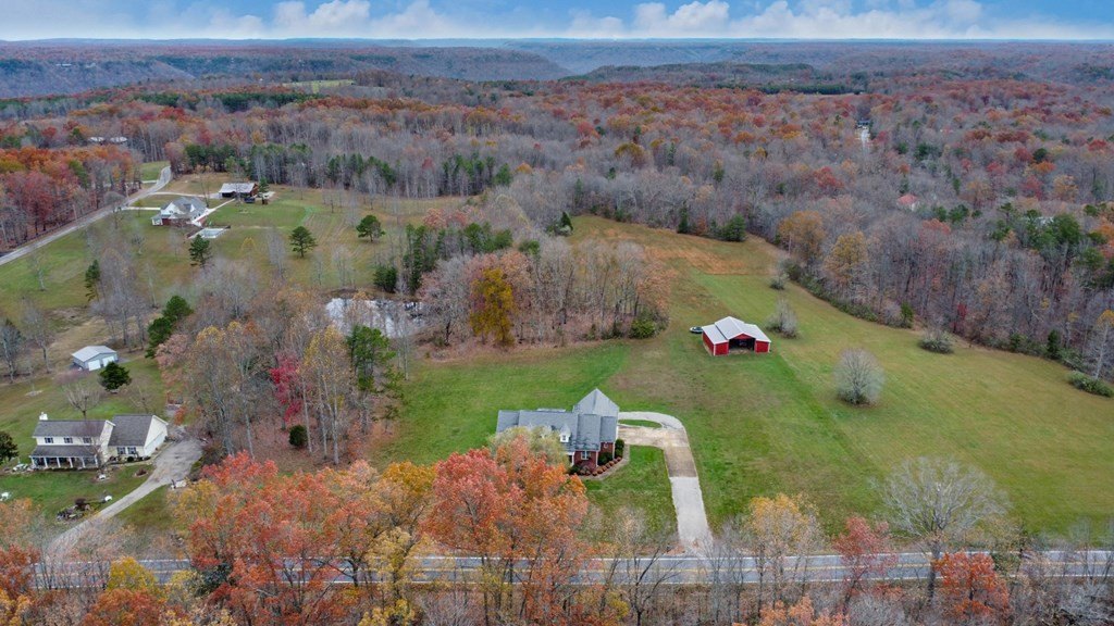 Grimsley, Tennessee, 38565, United States, 4 Bedrooms Bedrooms, ,5 BathroomsBathrooms,Residential,Forsale,1929837