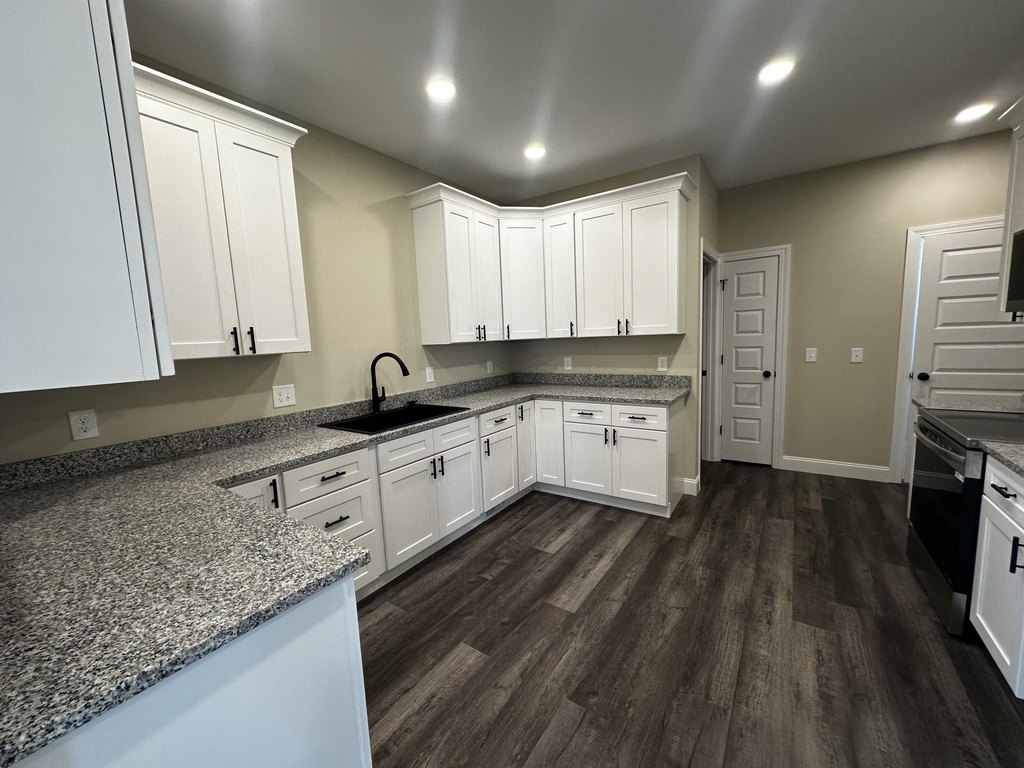 Morristown, Tennessee, 37814, United States, 4 Bedrooms Bedrooms, ,2.5 BathroomsBathrooms,Residential,Forsale,1884053