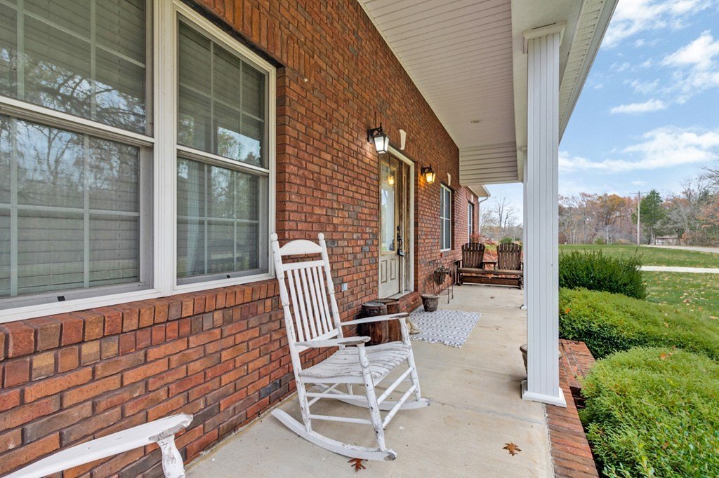 Grimsley, Tennessee, 38565, United States, 4 Bedrooms Bedrooms, ,5 BathroomsBathrooms,Residential,Forsale,1929837