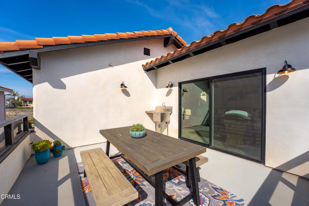 Oxnard, California, 93035, United States, 3 Bedrooms Bedrooms, ,2.5 BathroomsBathrooms,Residential,Forsale,1941486
