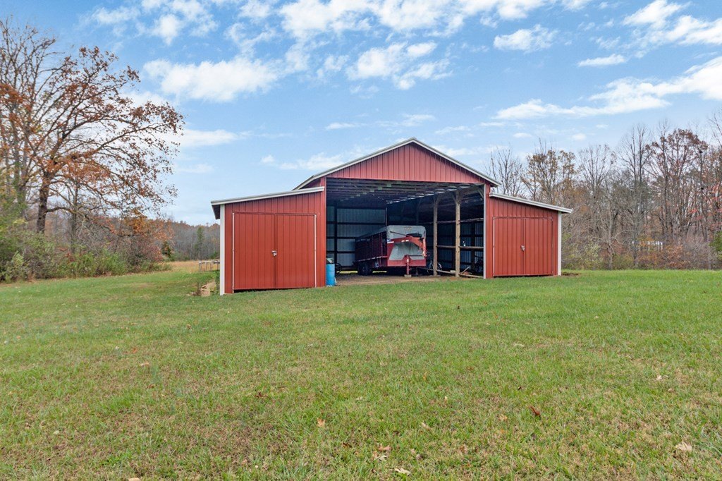 Grimsley, Tennessee, 38565, United States, 4 Bedrooms Bedrooms, ,5 BathroomsBathrooms,Residential,Forsale,1929837
