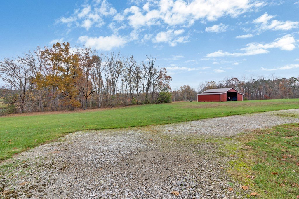 Grimsley, Tennessee, 38565, United States, 4 Bedrooms Bedrooms, ,5 BathroomsBathrooms,Residential,Forsale,1929837