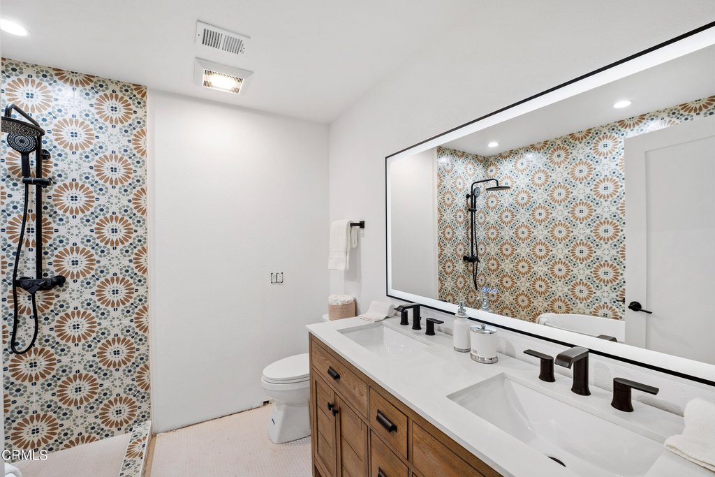 Oxnard, California, 93035, United States, 3 Bedrooms Bedrooms, ,2.5 BathroomsBathrooms,Residential,Forsale,1941486