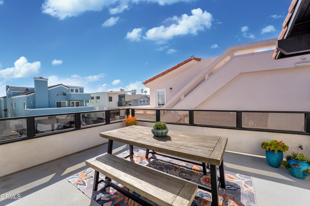 Oxnard, California, 93035, United States, 3 Bedrooms Bedrooms, ,2.5 BathroomsBathrooms,Residential,Forsale,1941486