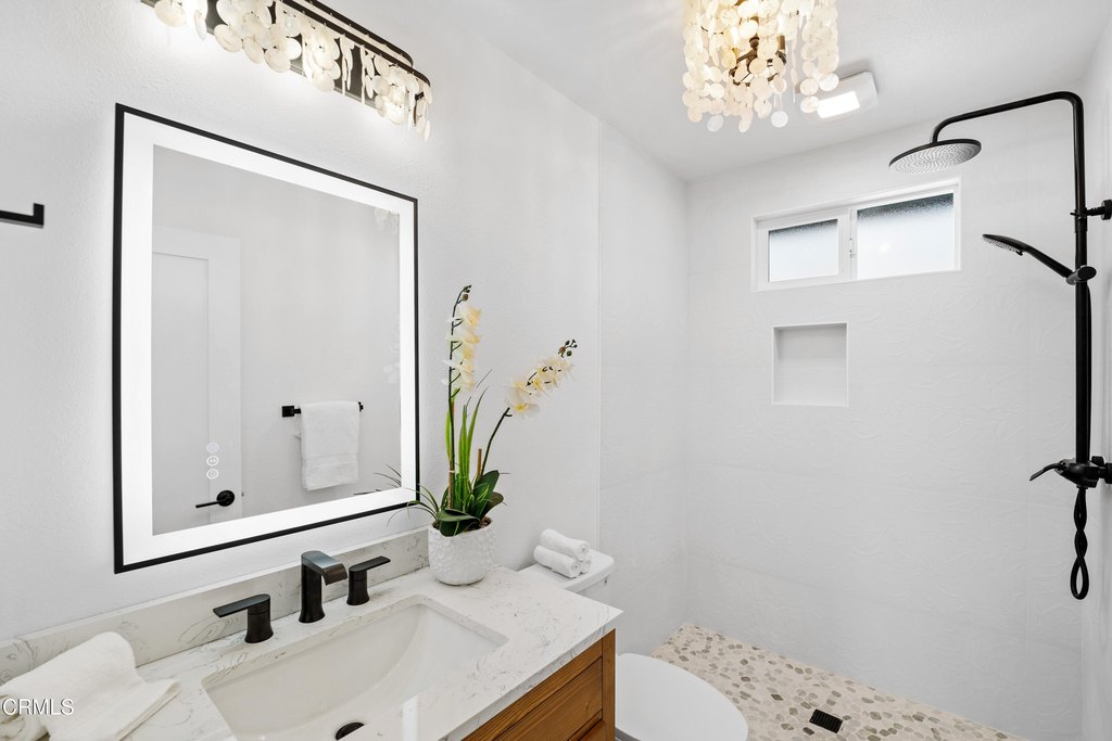 Oxnard, California, 93035, United States, 3 Bedrooms Bedrooms, ,2.5 BathroomsBathrooms,Residential,Forsale,1941486