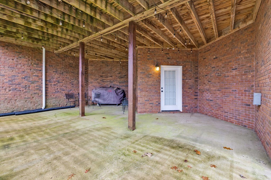 Grimsley, Tennessee, 38565, United States, 4 Bedrooms Bedrooms, ,5 BathroomsBathrooms,Residential,Forsale,1929837