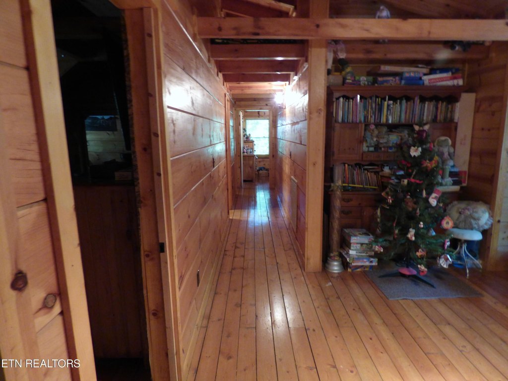 Crossville, Tennessee, 38571, United States, 4 Bedrooms Bedrooms, ,5.5 BathroomsBathrooms,Residential,Forsale,1907867