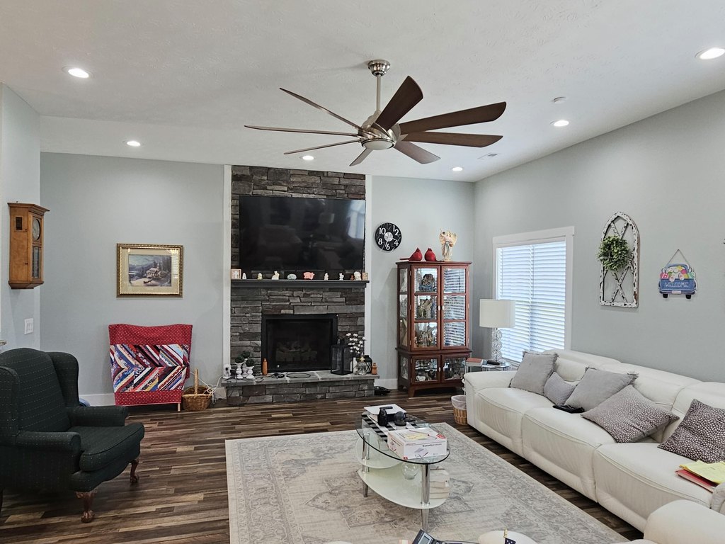 White Pine, Tennessee, 37890, United States, 3 Bedrooms Bedrooms, ,2.5 BathroomsBathrooms,Residential,Forsale,2001102