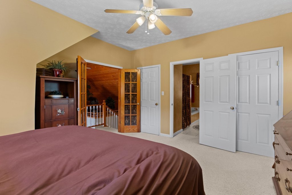 Dandridge, Tennessee, 37725, United States, 3 Bedrooms Bedrooms, ,3.5 BathroomsBathrooms,Residential,Forsale,1918878