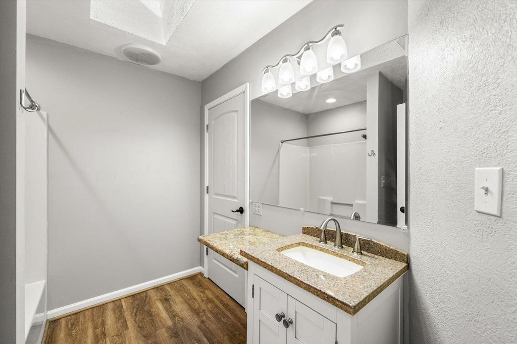 Talbott, Tennessee, 37877, United States, 2 Bedrooms Bedrooms, ,3.5 BathroomsBathrooms,Residential,Forsale,1884068