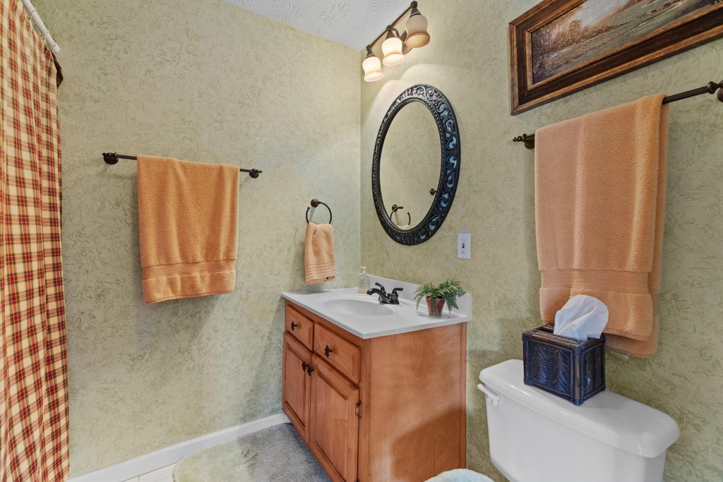 Dandridge, Tennessee, 37725, United States, 3 Bedrooms Bedrooms, ,3.5 BathroomsBathrooms,Residential,Forsale,1918878