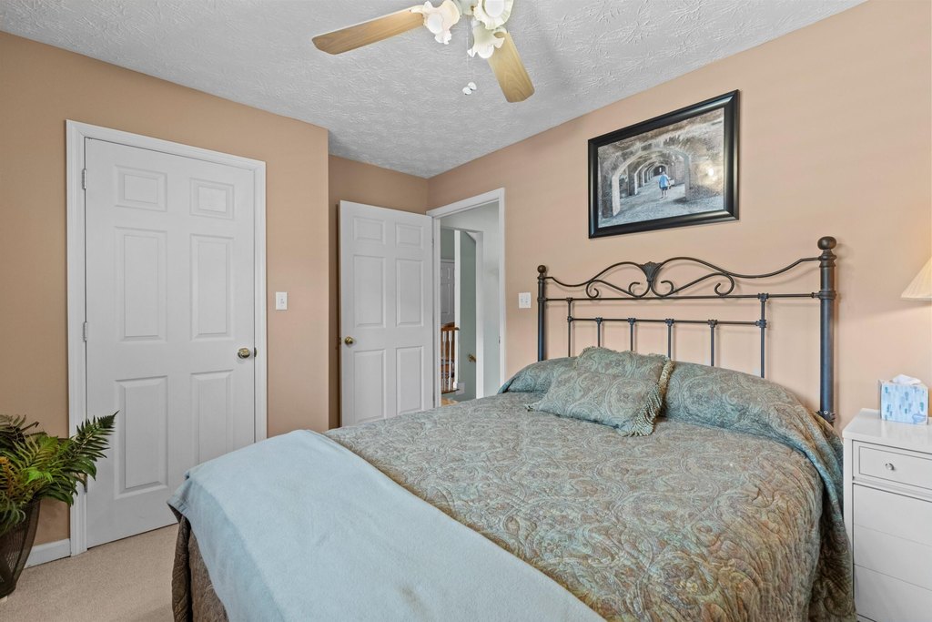 Dandridge, Tennessee, 37725, United States, 3 Bedrooms Bedrooms, ,3.5 BathroomsBathrooms,Residential,Forsale,1918878