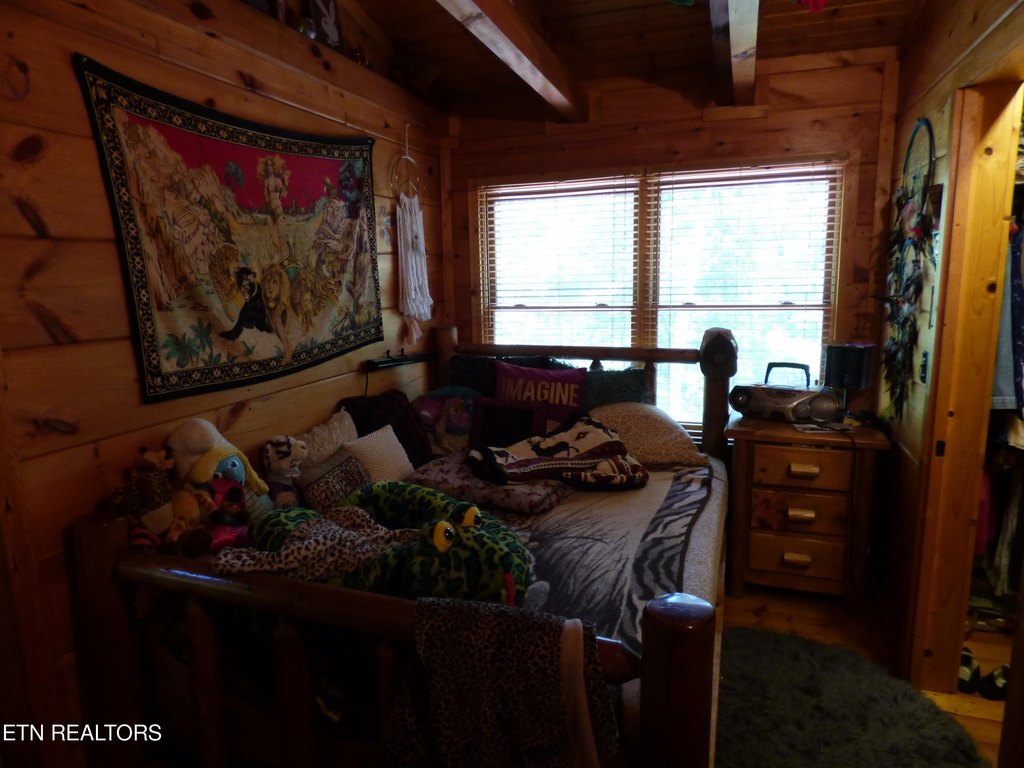 Crossville, Tennessee, 38571, United States, 4 Bedrooms Bedrooms, ,5.5 BathroomsBathrooms,Residential,Forsale,1907867