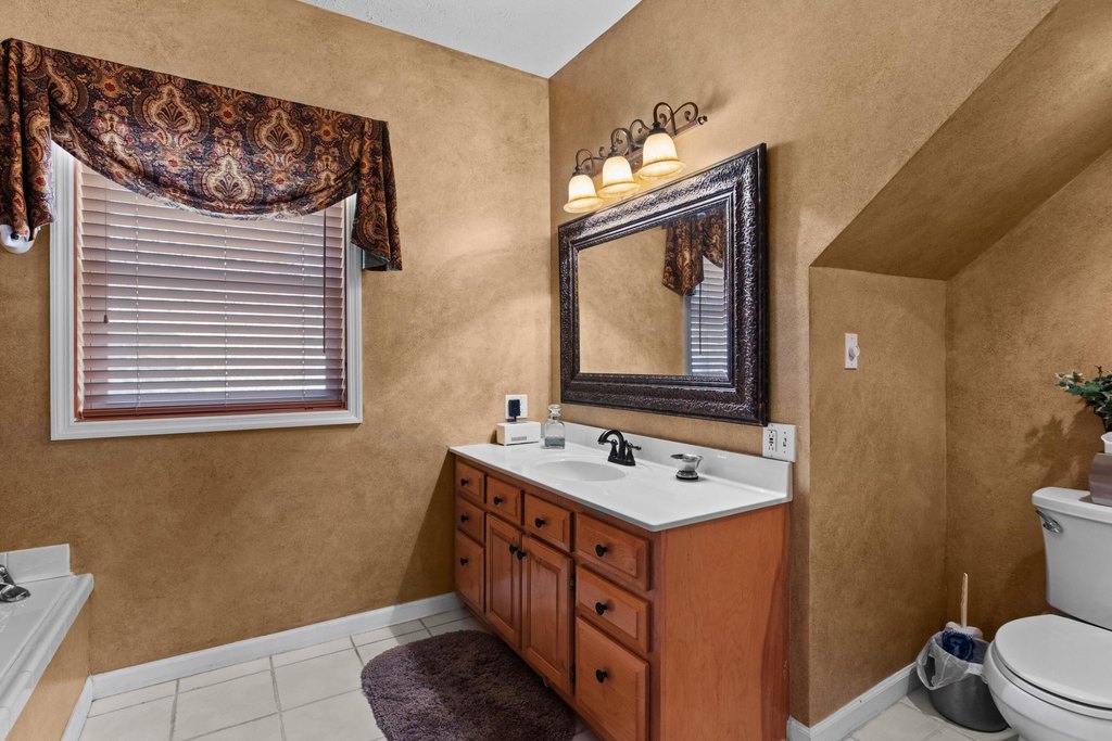 Dandridge, Tennessee, 37725, United States, 3 Bedrooms Bedrooms, ,3.5 BathroomsBathrooms,Residential,Forsale,1918878