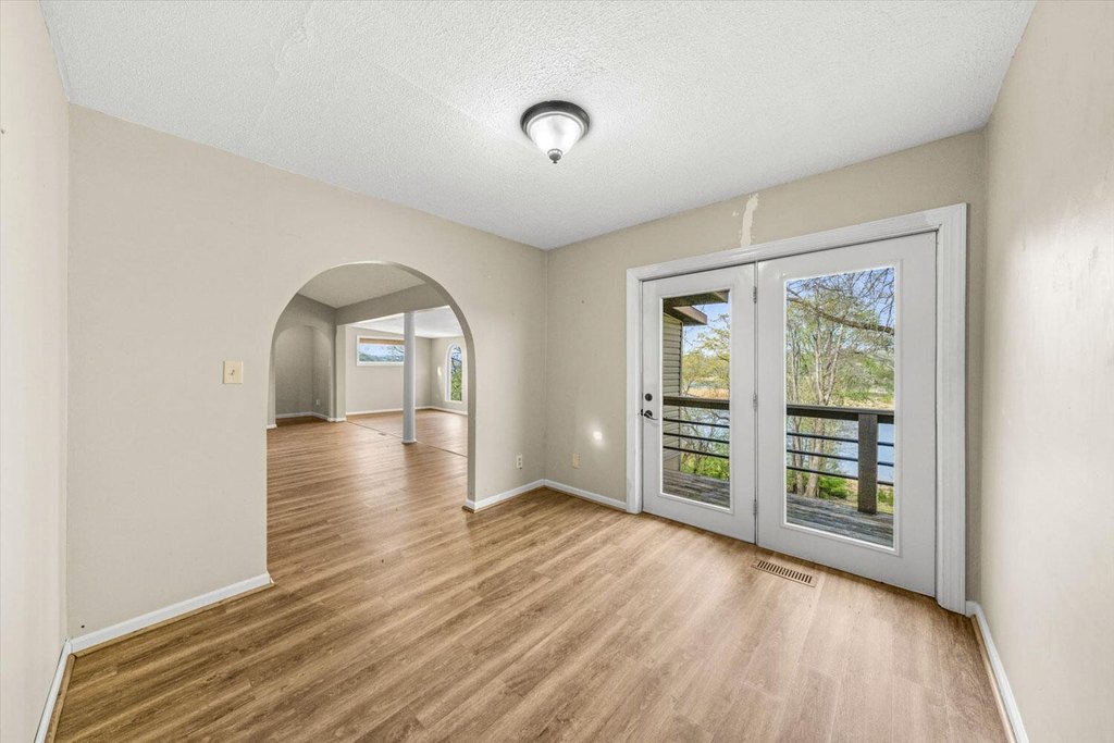 Talbott, Tennessee, 37877, United States, 2 Bedrooms Bedrooms, ,3.5 BathroomsBathrooms,Residential,Forsale,1884068
