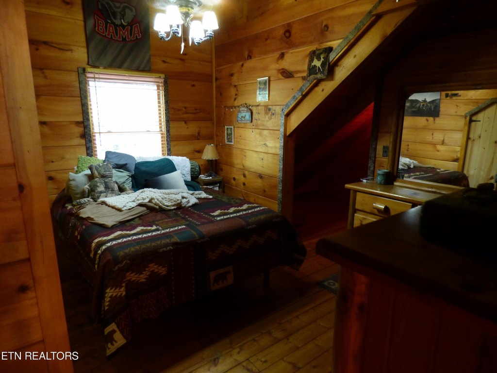 Crossville, Tennessee, 38571, United States, 4 Bedrooms Bedrooms, ,5.5 BathroomsBathrooms,Residential,Forsale,1907867