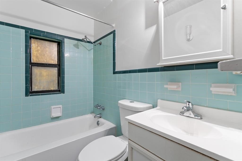 St Augustine, Florida, 32092, United States, 3 Bedrooms Bedrooms, ,2 BathroomsBathrooms,Residential,Forsale,2004054