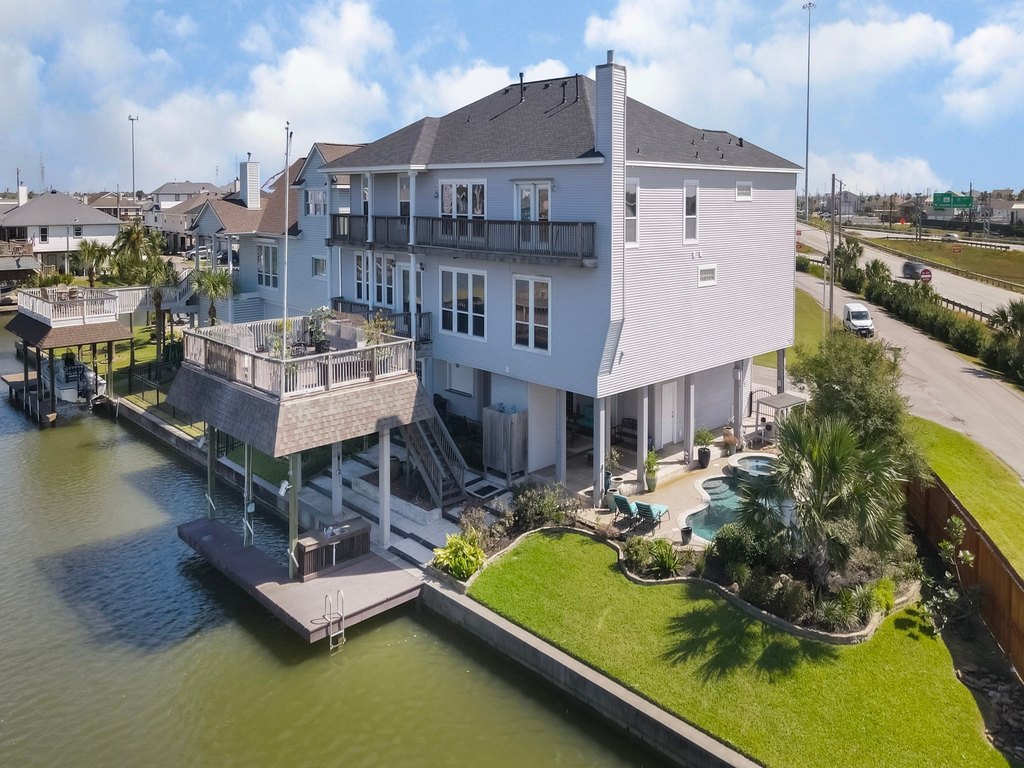La Marque, Texas, 77568, United States, 4 Bedrooms Bedrooms, ,4.5 BathroomsBathrooms,Residential,Forsale,1889101