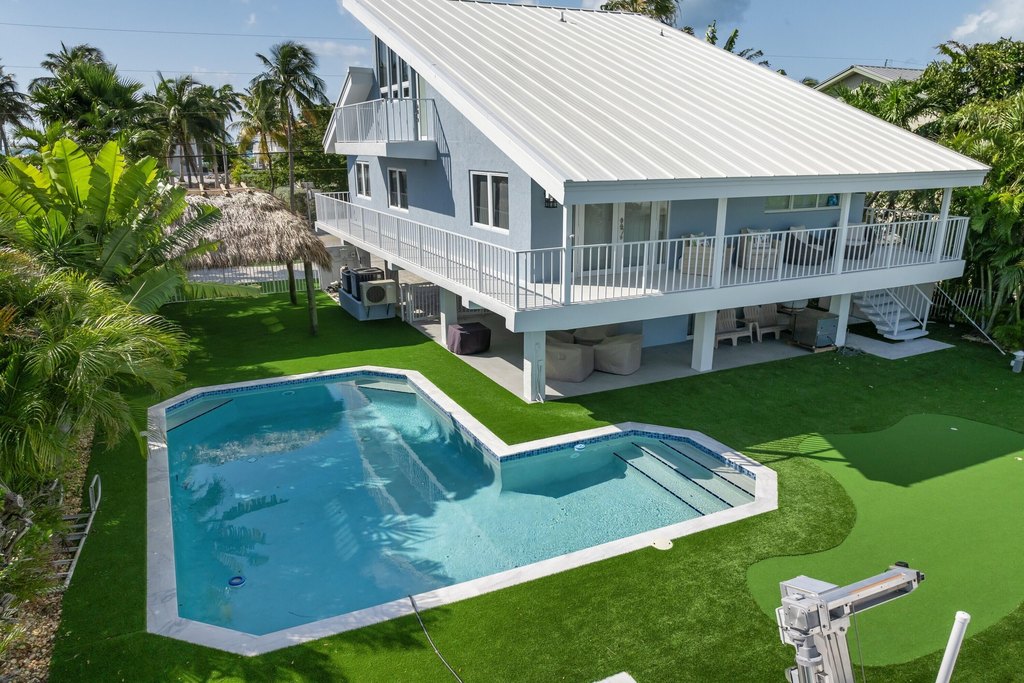 Duck, Florida, 33050, United States, 3 Bedrooms Bedrooms, ,3 BathroomsBathrooms,Residential,Forsale,1884612