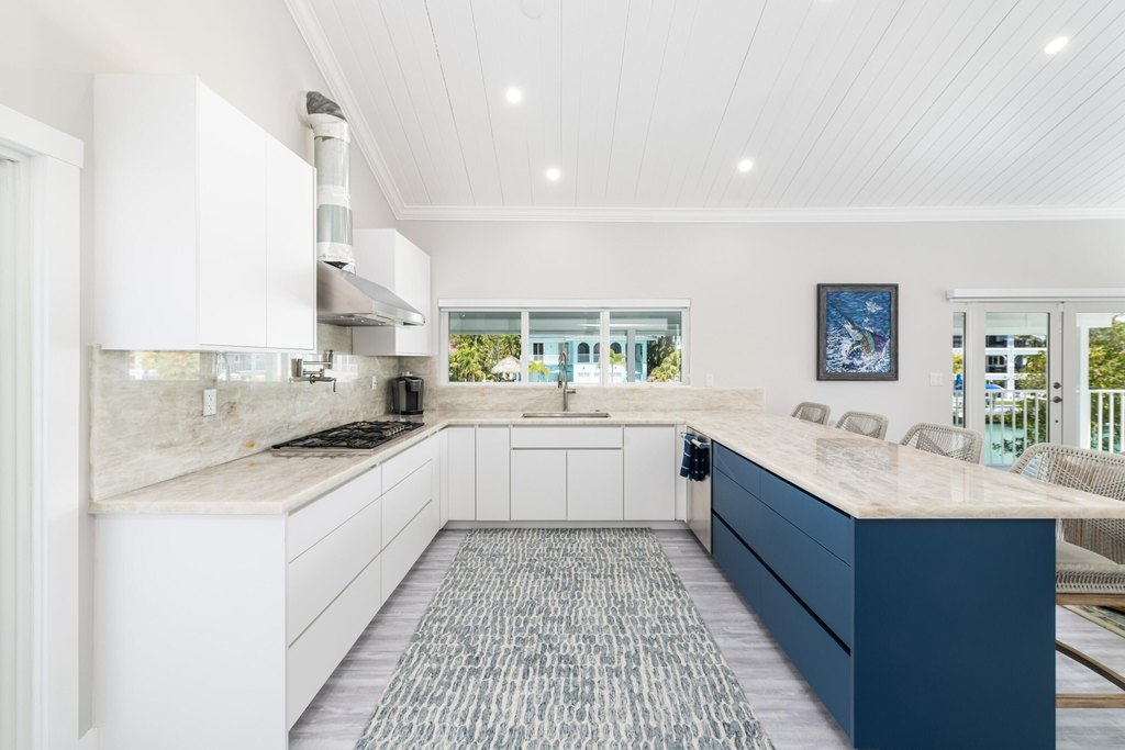Duck, Florida, 33050, United States, 3 Bedrooms Bedrooms, ,3 BathroomsBathrooms,Residential,Forsale,1884612