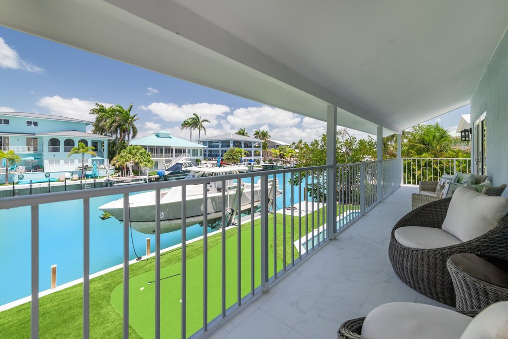 Duck, Florida, 33050, United States, 3 Bedrooms Bedrooms, ,3 BathroomsBathrooms,Residential,Forsale,1884612