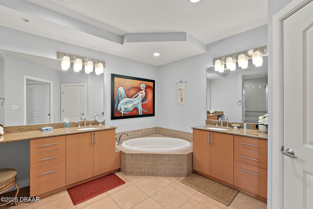 Daytona Beach Shores, Florida, 32118, United States, 2 Bedrooms Bedrooms, ,2 BathroomsBathrooms,Residential,Forsale,1919187