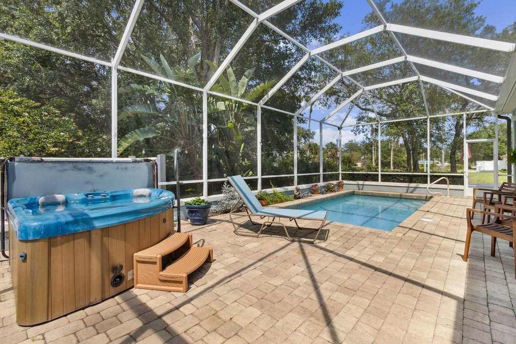 St Augustine, Florida, 32080, United States, 4 Bedrooms Bedrooms, ,2 BathroomsBathrooms,Residential,Forsale,1914442