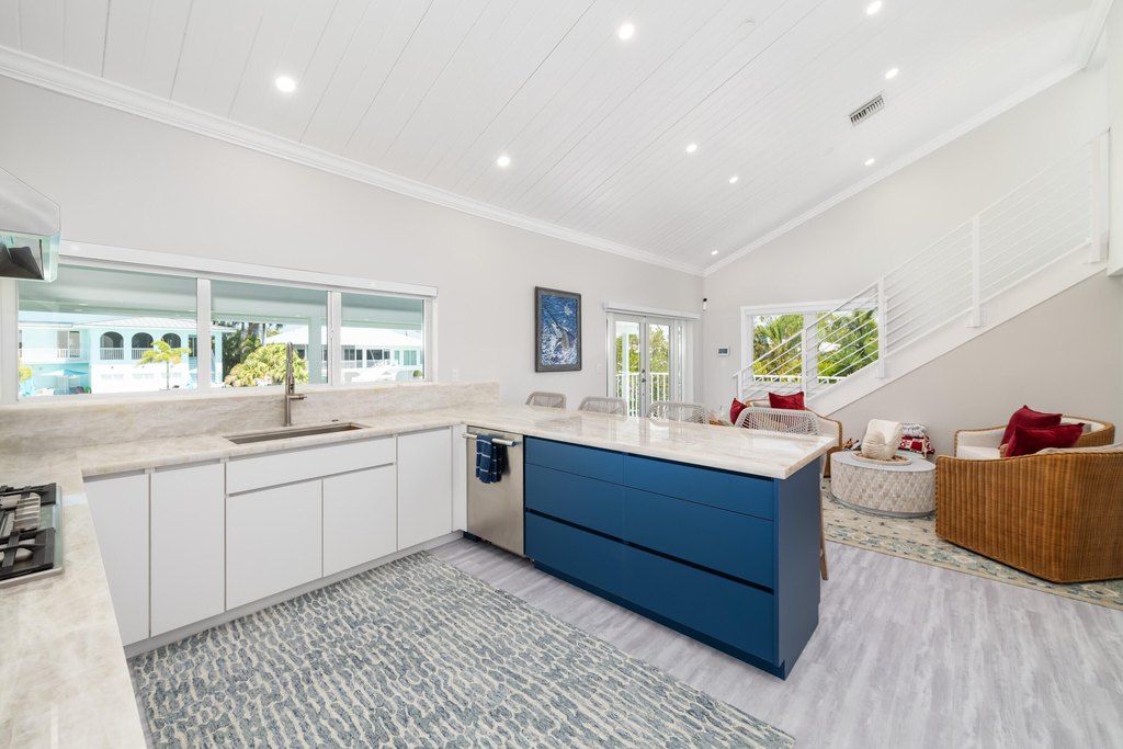 Duck, Florida, 33050, United States, 3 Bedrooms Bedrooms, ,3 BathroomsBathrooms,Residential,Forsale,1884612