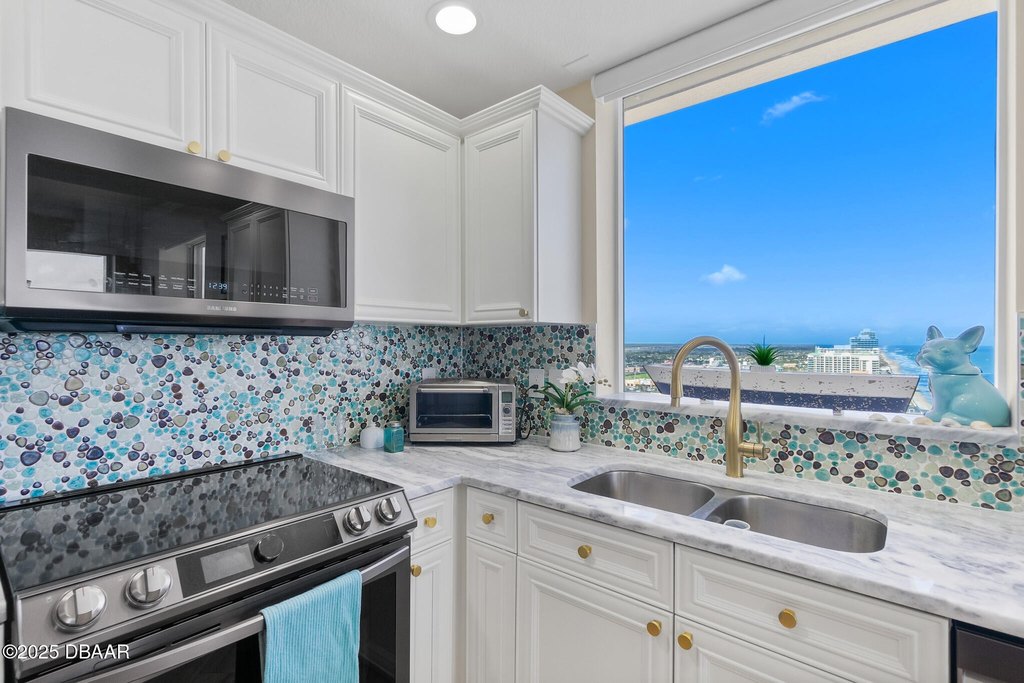 Daytona Beach, Florida, 32118, United States, 3 Bedrooms Bedrooms, ,3 BathroomsBathrooms,Residential,Forsale,1919154