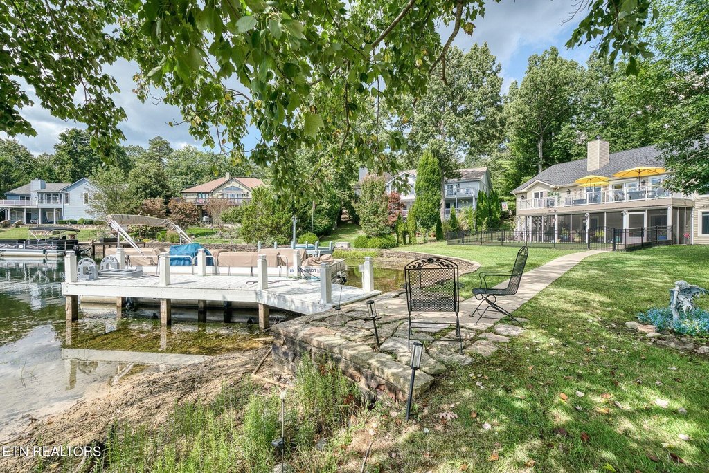 Crossville, Tennessee, 38558, United States, 4 Bedrooms Bedrooms, ,3.5 BathroomsBathrooms,Residential,Forsale,1907878