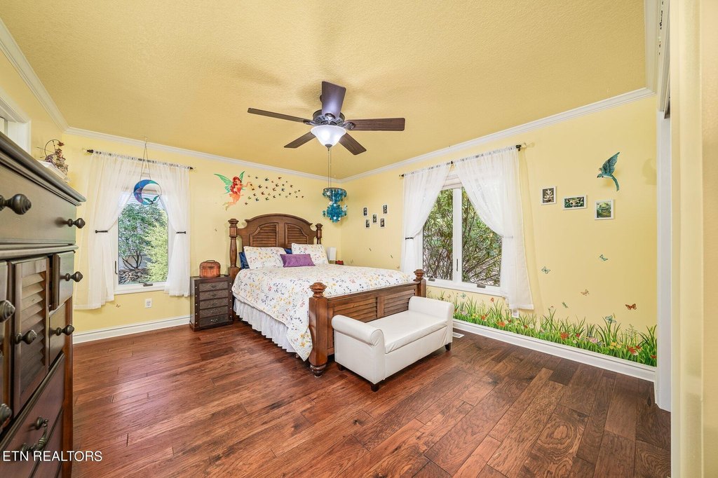 Crossville, Tennessee, 38558, United States, 4 Bedrooms Bedrooms, ,3.5 BathroomsBathrooms,Residential,Forsale,1907878