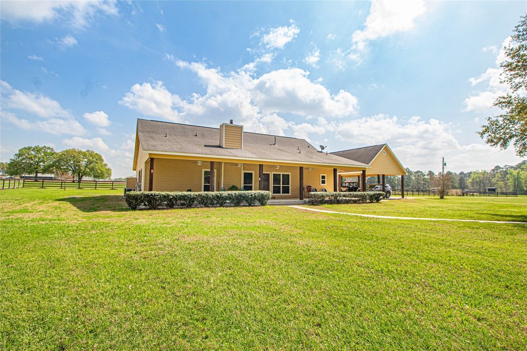 Livingston, Texas, 77351, United States, 3 Bedrooms Bedrooms, ,2.5 BathroomsBathrooms,Residential,Forsale,1953110