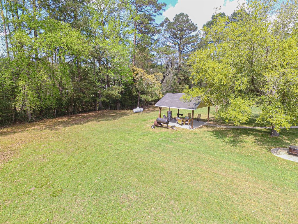 Livingston, Texas, 77351, United States, 3 Bedrooms Bedrooms, ,2.5 BathroomsBathrooms,Residential,Forsale,1953110