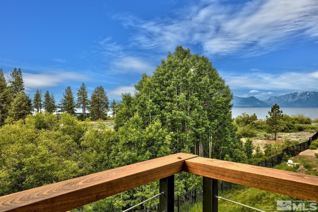 Stateline, Nevada, 89449, United States, 5 Bedrooms Bedrooms, ,5.5 BathroomsBathrooms,Residential,Forsale,1933926
