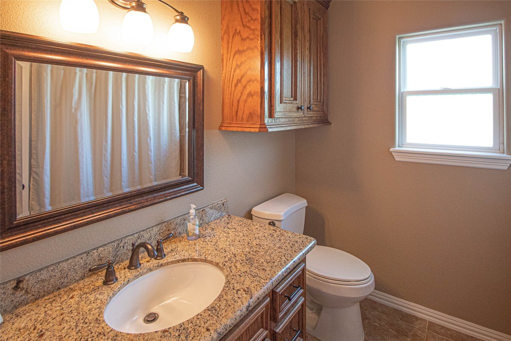 Livingston, Texas, 77351, United States, 3 Bedrooms Bedrooms, ,2.5 BathroomsBathrooms,Residential,Forsale,1953110
