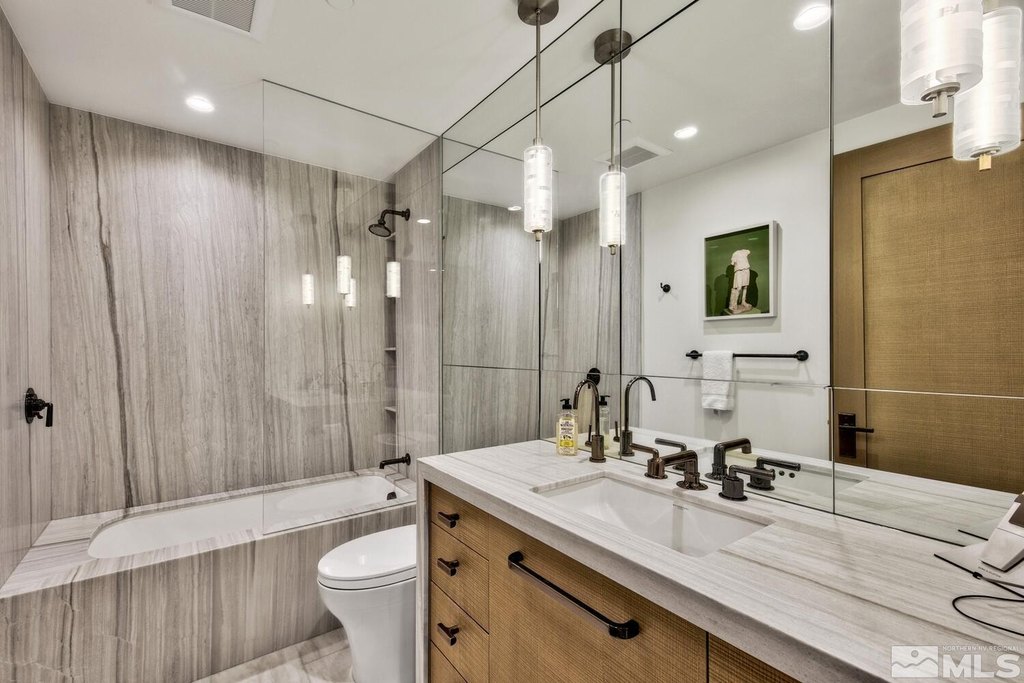 Stateline, Nevada, 89449, United States, 5 Bedrooms Bedrooms, ,5.5 BathroomsBathrooms,Residential,Forsale,1933926