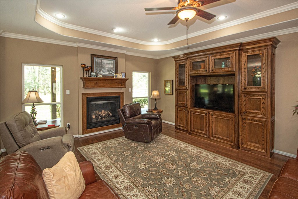 Livingston, Texas, 77351, United States, 3 Bedrooms Bedrooms, ,2.5 BathroomsBathrooms,Residential,Forsale,1953110
