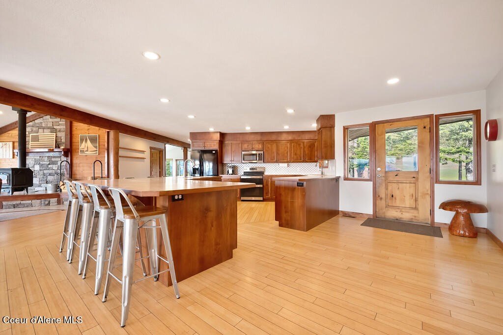 Priest River, Idaho, 83856, United States, 5 Bedrooms Bedrooms, ,4 BathroomsBathrooms,Residential,Forsale,1913913