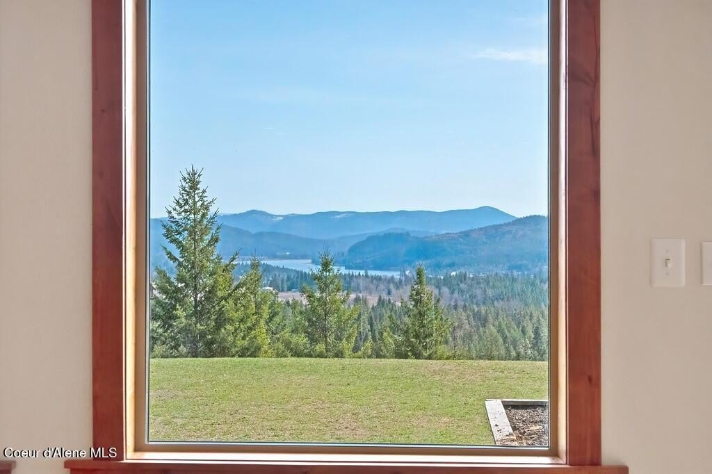 Priest River, Idaho, 83856, United States, 5 Bedrooms Bedrooms, ,4 BathroomsBathrooms,Residential,Forsale,1913913