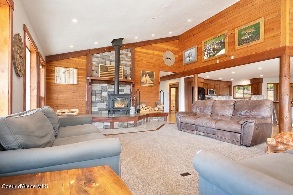 Priest River, Idaho, 83856, United States, 5 Bedrooms Bedrooms, ,4 BathroomsBathrooms,Residential,Forsale,1913913