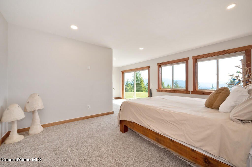Priest River, Idaho, 83856, United States, 5 Bedrooms Bedrooms, ,4 BathroomsBathrooms,Residential,Forsale,1913913
