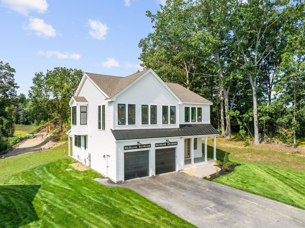 Portsmouth, New Hampshire, 03801, United States, 4 Bedrooms Bedrooms, ,2.5 BathroomsBathrooms,Residential,Forsale,1933979