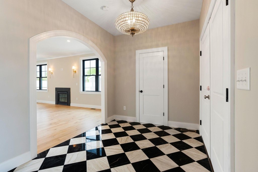 Portsmouth, New Hampshire, 03801, United States, 4 Bedrooms Bedrooms, ,2.5 BathroomsBathrooms,Residential,Forsale,1933979