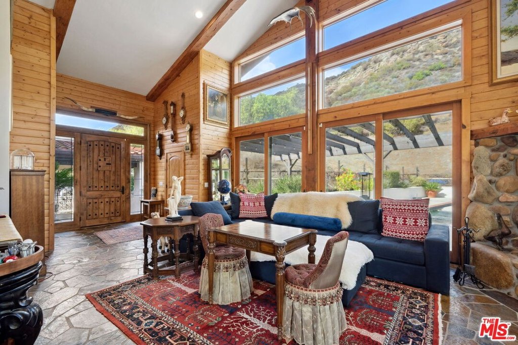 Calabasas, California, 91302, United States, 4 Bedrooms Bedrooms, ,2.5 BathroomsBathrooms,Residential,Forsale,1904929