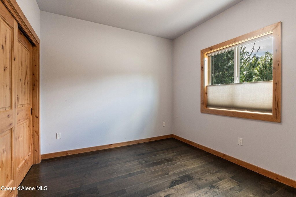 Sandpoint, Idaho, 83864, United States, 3 Bedrooms Bedrooms, ,2.5 BathroomsBathrooms,Residential,Forsale,1913847