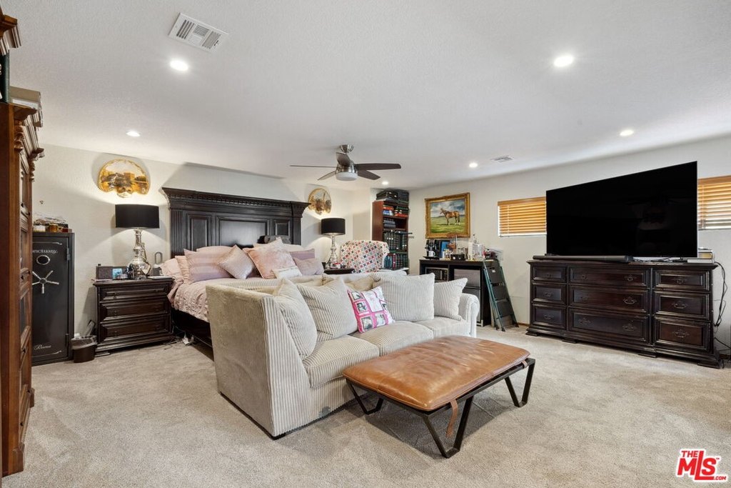 Calabasas, California, 91302, United States, 4 Bedrooms Bedrooms, ,2.5 BathroomsBathrooms,Residential,Forsale,1904929
