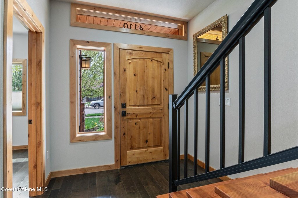 Sandpoint, Idaho, 83864, United States, 3 Bedrooms Bedrooms, ,2.5 BathroomsBathrooms,Residential,Forsale,1913847